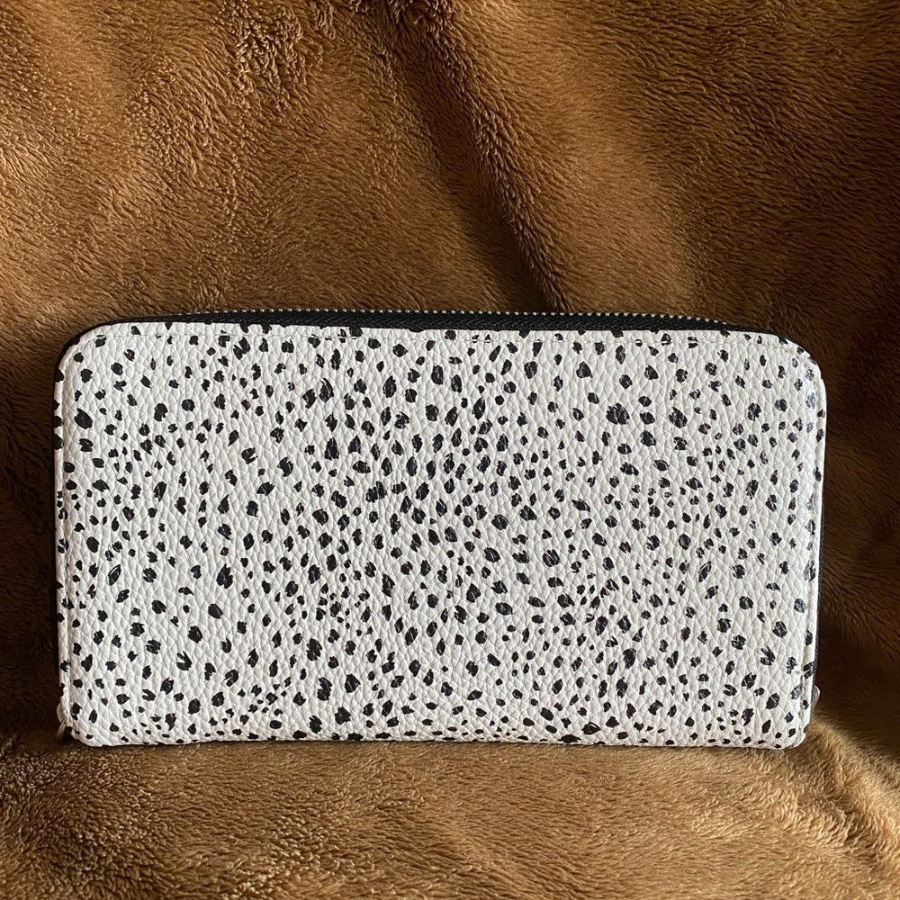 Thirty One All About the Benjamin’s Wallet